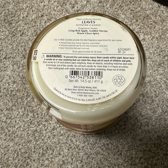 Bath and Body Works Leaves Candle 2016 - Picture 2 of 3